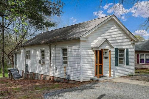 1411 Ridge Ave, Eden, NC, 27288-3921 | Card Image