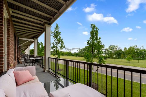 105-380 N Island Dr, Memphis, TN, 38103-9050 | Card Image
