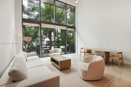 apt-307-6000 Collins Ave, Miami Beach, FL, 33140-2373 | Card Image