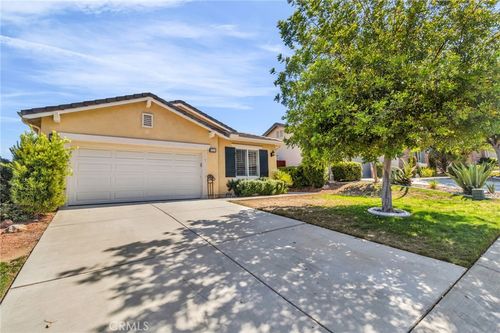 9225 Stephenson Ln, Hemet, CA, 92545-8863 | Card Image