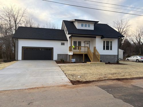 415 7th St, Vinton, VA, 24179-3105 | Card Image