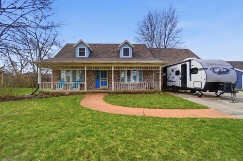 1103 Poppy Dr, Wapakoneta, OH, 45895-1046 | Card Image