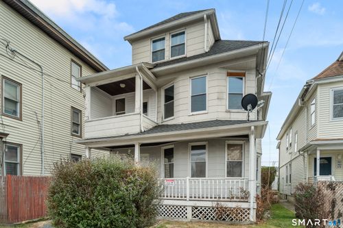 386-388 Huntington Rd, Bridgeport, CT, 06608-1107 | Card Image