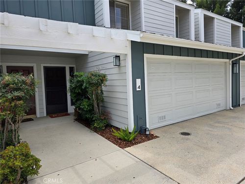 4-18153 Andrea Cir N, Northridge, CA, 91325-1145 | Card Image