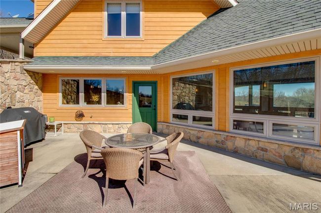 2445 Seiler Rd, House other with 3 bedrooms, 5 bathrooms and 2 parking in Alton IL | Image 54