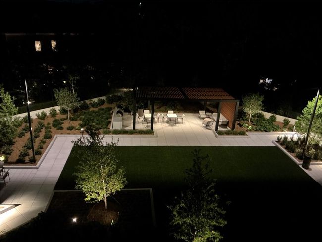 APT-6A - 2660 Peachtree Rd Nw, Condo with 2 bedrooms, 2 bathrooms and 2 parking in Atlanta GA | Image 38