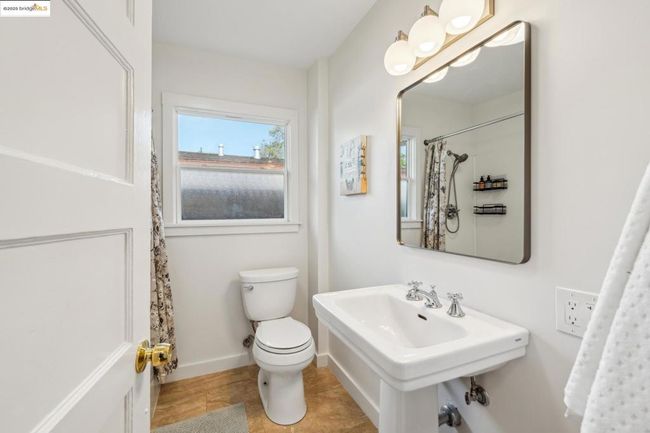1040 Camelia St, House other with 2 bedrooms, 1 bathrooms and null parking in Berkeley CA | Image 31