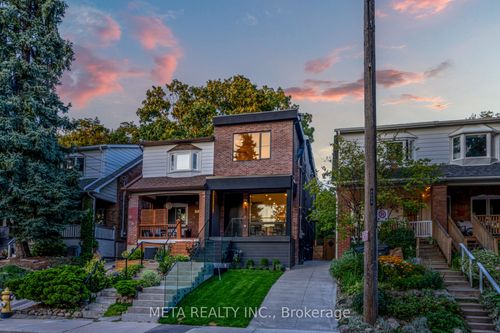 343 Indian Grove, Toronto, ON, M6P2H6 | Card Image