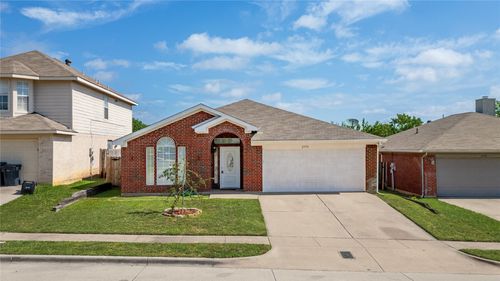 2374 Stagecoach St, Fort Worth, TX, 76133-8196 | Card Image