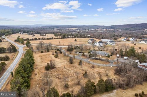 20043 Gleedsville Rd, Leesburg, VA, 20175-8854 | Card Image