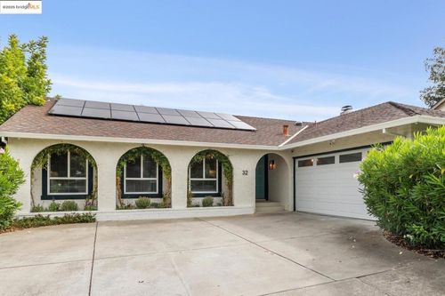 32 Pacer Pl, Walnut Creek, CA, 94596-6520 | Card Image