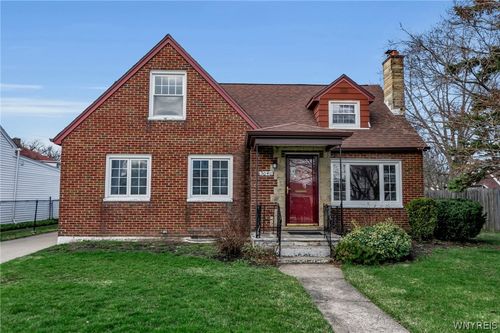 3040 Madison Ave, Niagara Falls, NY, 14305-1837 | Card Image