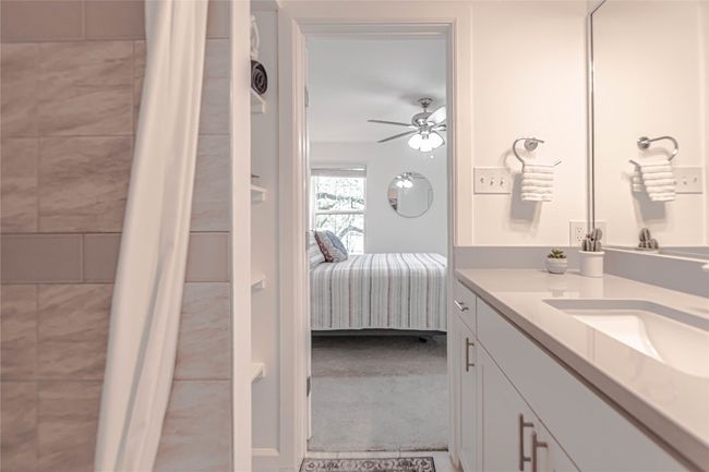 APT-204 - 3604 Clawson Rd, Condo with 2 bedrooms, 2 bathrooms and 2 parking in Austin TX | Image 22