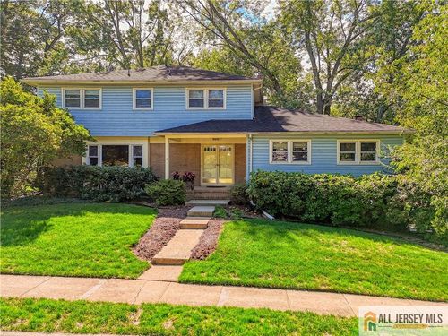 2 Kohlhepp Ave, Milltown, NJ, 08850-1414 | Card Image