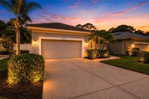 8644 54th Avenue Cir E, BRADENTON, FL, 34211-3718 | Card Image