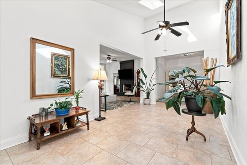 2021 Whippoorwill Ln, Carrollton, TX, 75006-4813 | Card Image