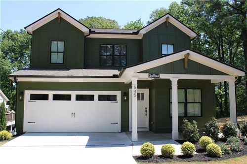 545 Warren Ave, Scottdale, GA, 30079-1451 | Card Image
