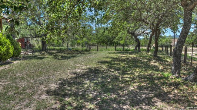121 David Rankin Rd, House other with 3 bedrooms, 2 bathrooms and null parking in Leakey TX | Image 13