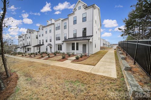 643 District Ct, Fort Mill, SC, 29708-8994 | Card Image