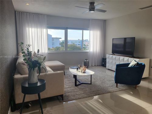 apt-502-1020 94th St, Bay Harbor Islands, FL, 33154-2355 | Card Image
