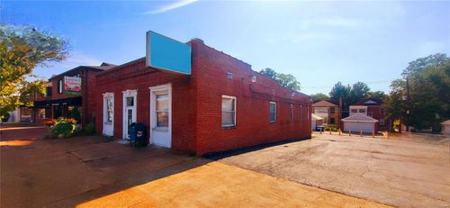 4615 Hampton Ave, Saint Louis, MO, 63109-2715 | Card Image