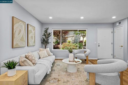 2809 Fountainhead Dr, San Ramon, CA, 94583-1748 | Card Image