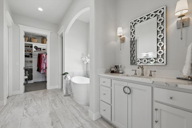 Double vanities | Image 27