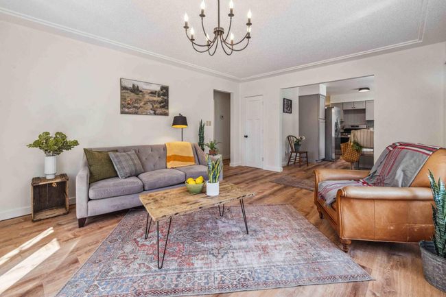 Main Living | Image 10