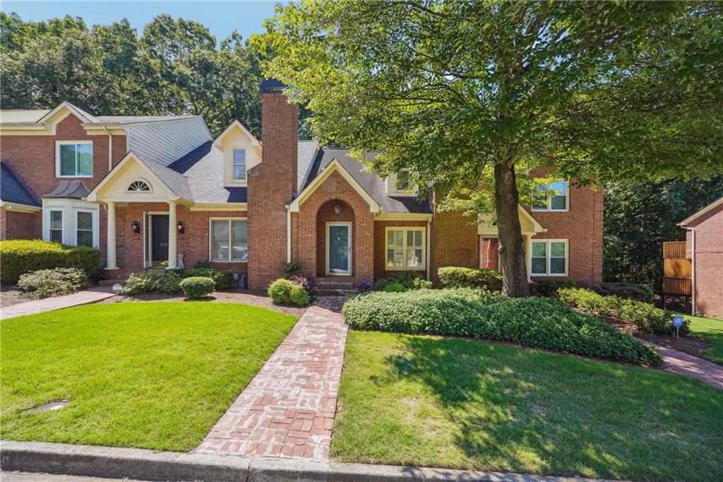 Holcomb Springs Dr, Alpharetta, GA 30022