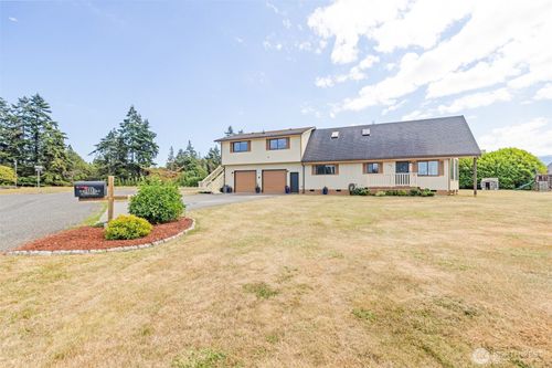 22 Agnew Pkwy, Port Angeles, WA, 98362-9549 | Card Image