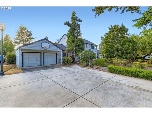 449 S 12th Ave, Cornelius, OR, 97113-6815 | Card Image