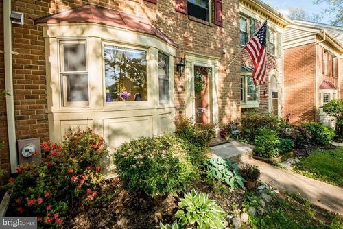 9 Victoria Falls Ct, SPARKS GLENCOE, MD, 21152-8900 | Card Image