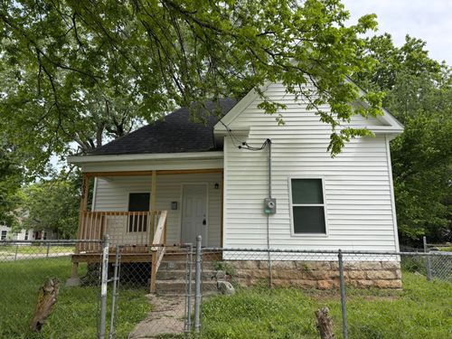 1636 N Sherman Ave, Springfield, MO, 65803-3156 | Card Image