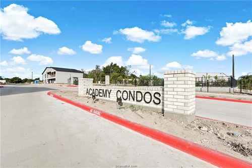 712-1326 Prairie Dr, Bryan, TX, 77803-5195 | Card Image