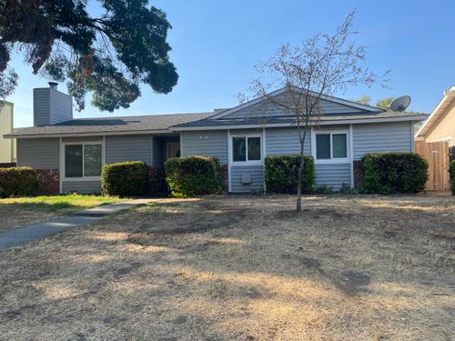 495 Pacific St, Coalinga, CA, 93210-2367 | Card Image