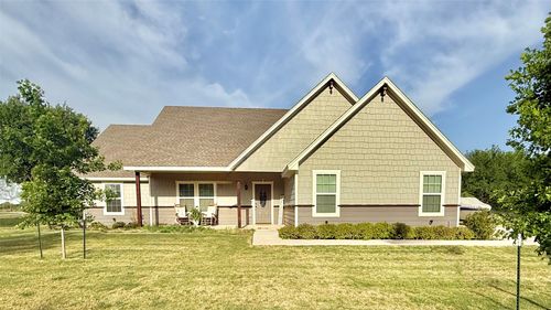 1018 Westwood Dr, Graham, TX, 76450-4339 | Card Image