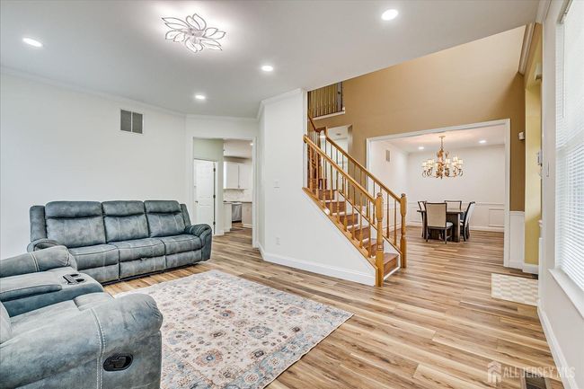 37 Keswick Rd, House other with 5 bedrooms, 3 bathrooms and null parking in East Windsor NJ | Image 8