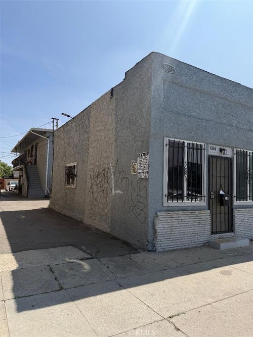 10012 S Broadway, Los Angeles, CA, 90003 | Card Image