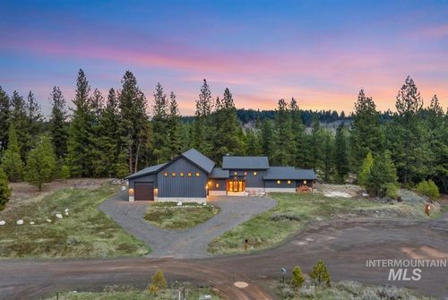 16 Lost River Dr, McCall, ID, 83638-3313 | Card Image