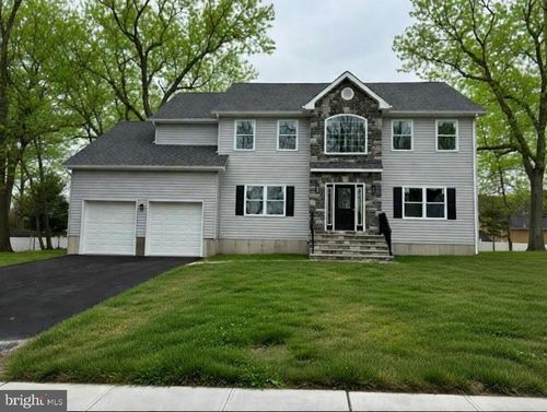 40 Avenue I, Monroe Twp, NJ, 08831-2145 | Card Image