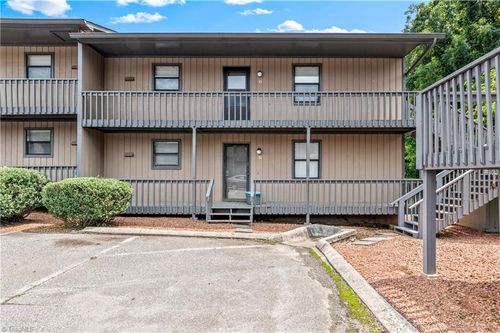 d-150 Vista Cir, Winston-Salem, NC, 27106-1965 | Card Image