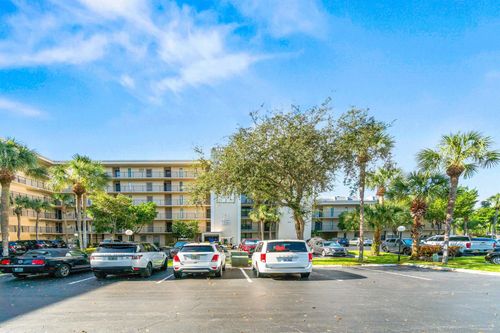6040-15 Royal Palm Way, Boca Raton, FL, 33432-8759 | Card Image