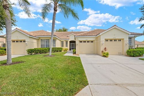 8782 Middlebrook Dr, FORT MYERS, FL, 33908-9215 | Card Image