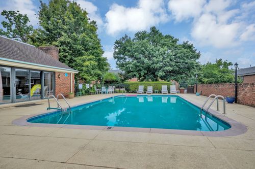 338 Elmington Ave, Nashville, TN, 37205-2504 | Card Image