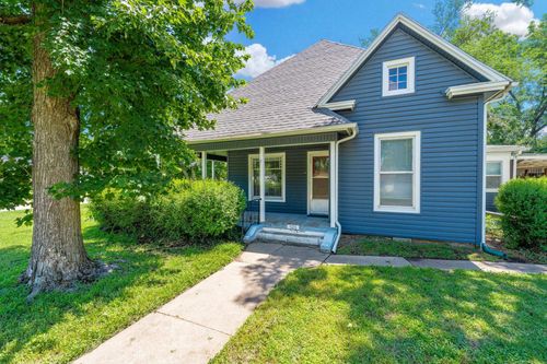 526 N Linden St, Belle Plaine, KS, 67013-4003 | Card Image