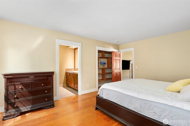 24537 Se 384 Th St, House other with 4 bedrooms, 4 bathrooms and 2 parking in Enumclaw WA | Image 13