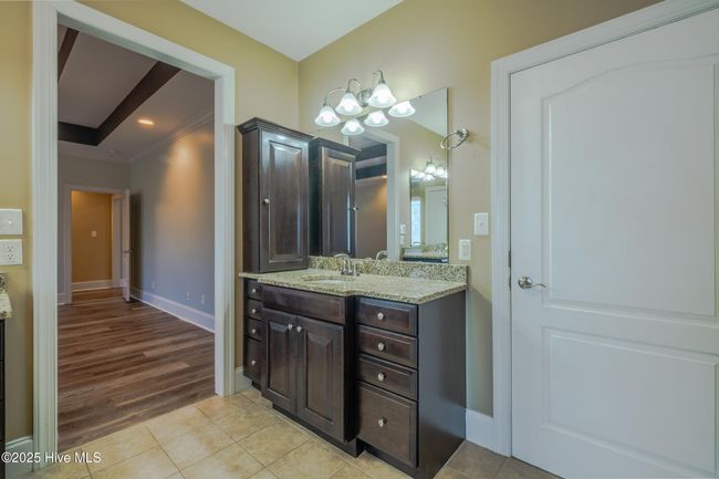 his & hers vanities | Image 22