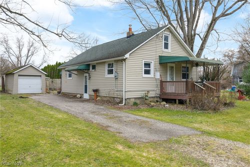 1726 Knox Boulevard, Akron, OH, 44320 | Card Image