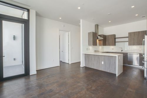 unit-1008-1211 Caroline St, Houston, TX, 77002-6935 | Card Image