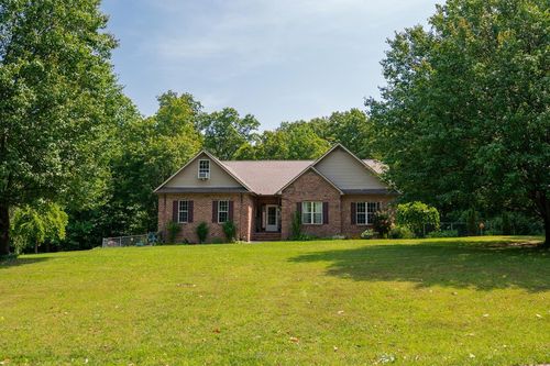 428 Clinchfield Dr, Monterey, TN, 38574-3525 | Card Image